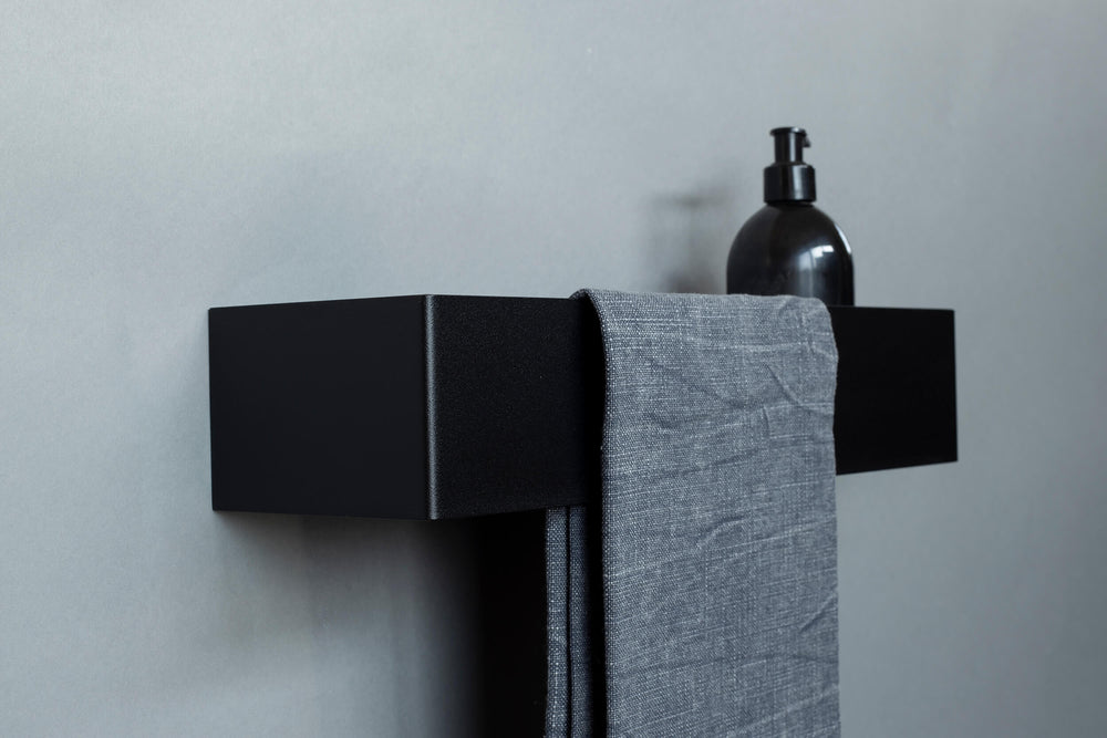 COMI shampoo and towel holder