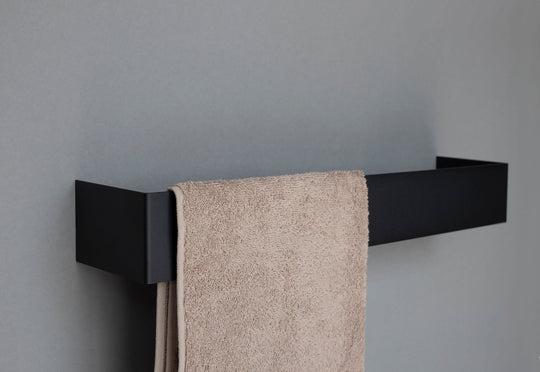 COMI shampoo and towel holder